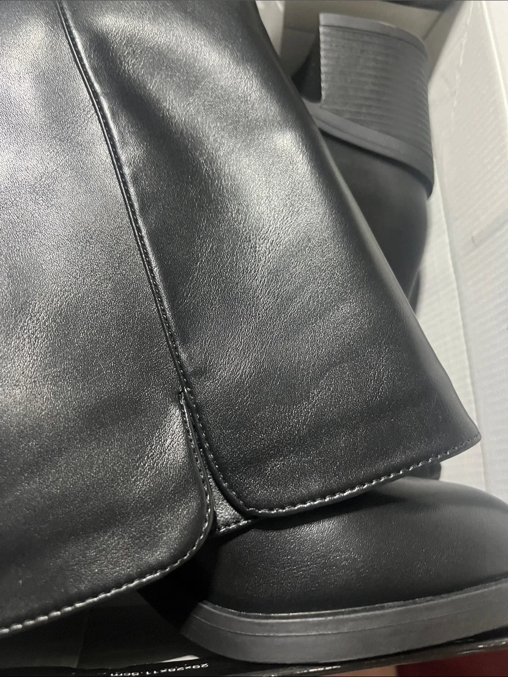 Classic Black Knee-High Women's Riding Boots